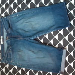 J BRAND  CUFFED  SHORTS SIZE 29